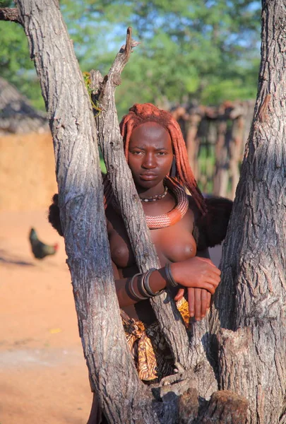 Yerel kadın köy Himba kabilesi