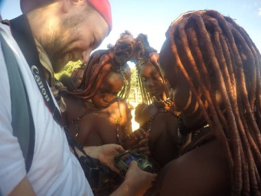 Kadınlar zekâ fotoğrafçı Köyü Himba kabilesi