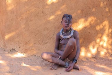 Yerel kadın köy Himba kabilesi