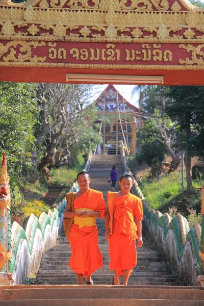 Buddyści w Huay Xai, Laos — Zdjęcie stockowe