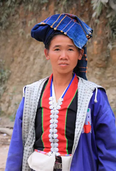 Азиатка в Луангпхабанге — стоковое фото
