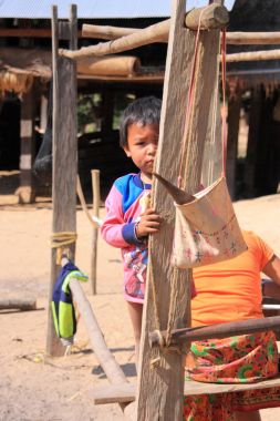 Kimliği belirsiz Akha kabile çocuk