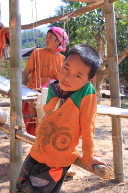 Akha Ya-Er tepe kabile çocuklar