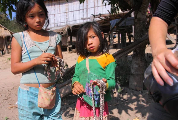 The Akha Ya-Er hill tribe kids — Stock Photo, Image