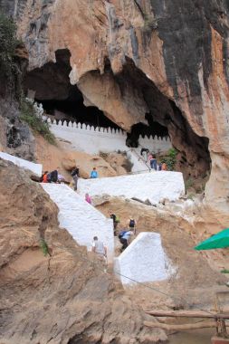  Buda mağara Pak Ou mağaralar