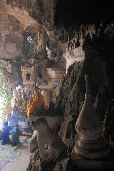 Budda jaskini Pak Ou jaskinie — Zdjęcie stockowe