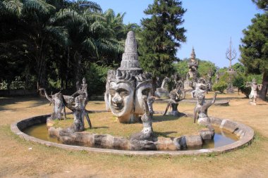 WAT Xieng Khuan Buda'nın park