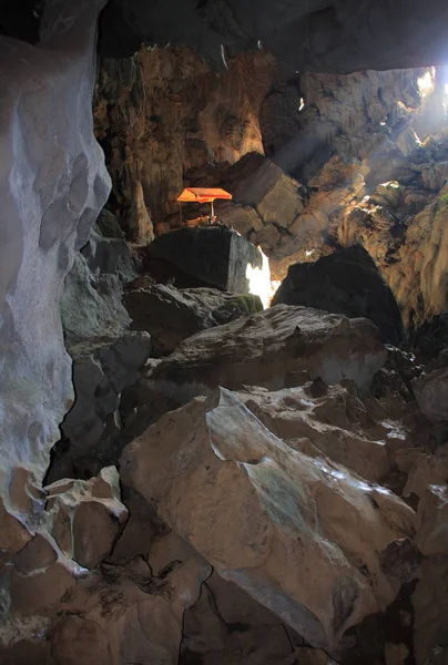 Buddha in Tham Phu Kham cave — 图库照片