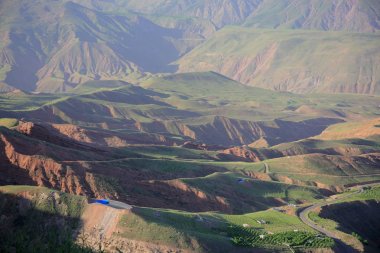 Gazor Karaca Köyü ve Alamut Kalesi, Iran