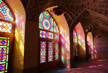 Şiraz, İran'ın Nasır el-mülk Camii. Pembe Camii
