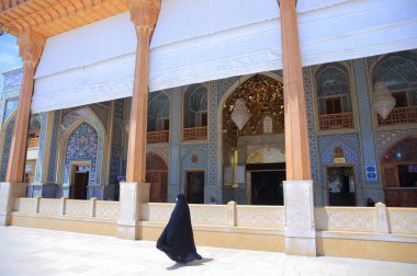 Nasir ol Şiraz, İran'ın Molk Camii. Bu Farsça Mescidi-e Naseer ol Molk bilinen.