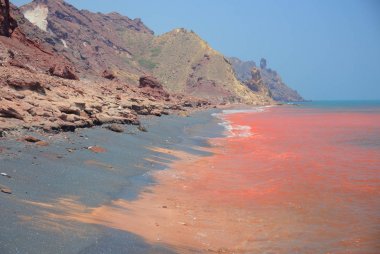 Kırmızı deniz suyu Hürmüz Adası