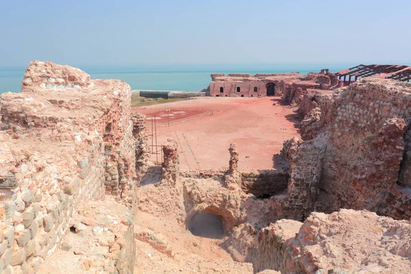 Fortezza portoghese sull'isola di Hormoz — Foto Stock