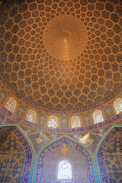 Mosaico Decoração Sob Cúpula Imamzadeh Helal Ali Santuário Aran Bidgol — Fotografia de Stock