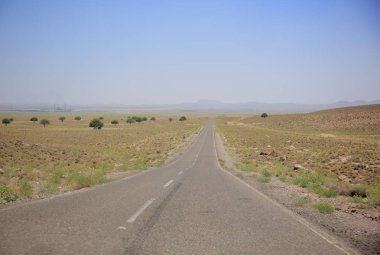 Boş yol Kirman Eyaleti, Meymend Köyü çalışan