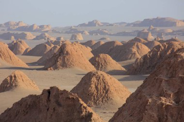 Kerman eyaletinin-Shafi Abad Köyü ve Kaluts (Dasht-e Lut Çölü) 