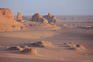 Kerman eyaletinin-Shafi Abad Köyü ve Kaluts (Dasht-e Lut Çölü) 