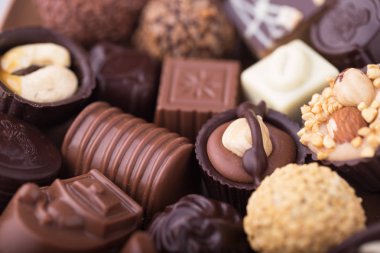 Belçika çikolatalı pralin.