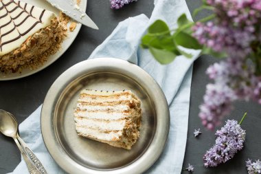 Ev yapımı esterhazy torte (kek) 