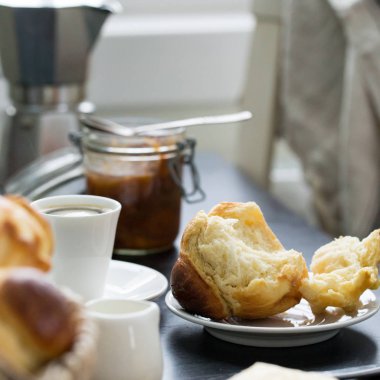 Börek için kahvaltı ve kahve molası