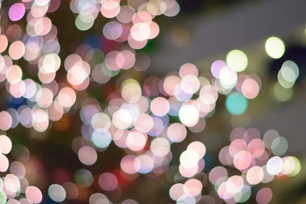 Arka plan doku mavi renkli Noel dekorasyon ışıklar bulanık