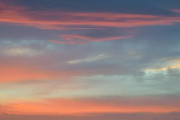 Piękne Zachody Słońca Niebo Chmurami Tło Natury — Zdjęcie stockowe
