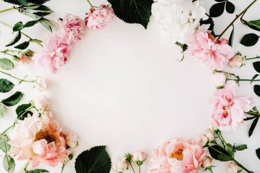 yuvarlak kare çelenk desen