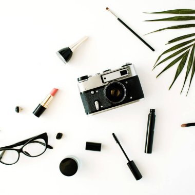 düz yatıyordu kadınsı düzenleme