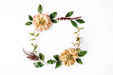 yuvarlak kare çelenk desen