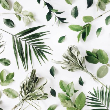 çiçekler, dalları, yaprakları ve yaprakları ile desen