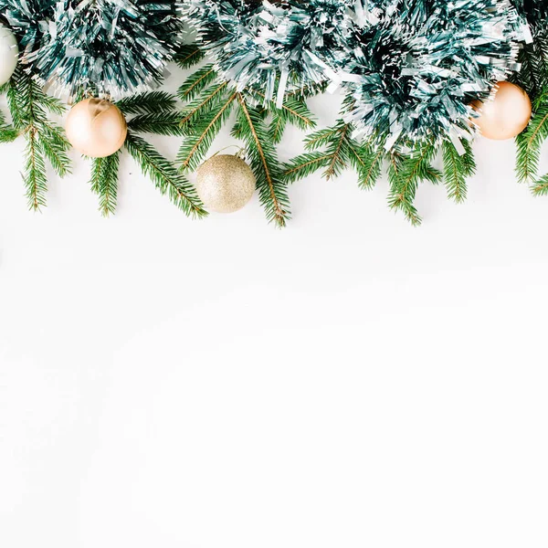 Composición navideña con ramas de abeto — Foto de Stock
