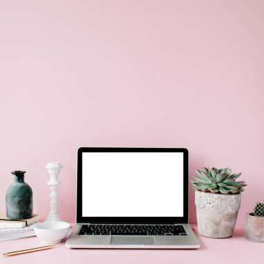 Boş ekranlı dizüstü bilgisayar