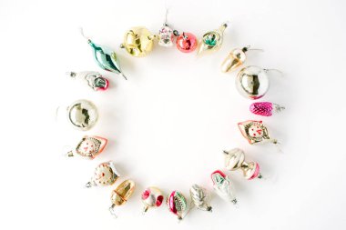 parlak Noel topları