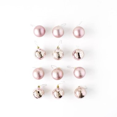 parlak Noel topları