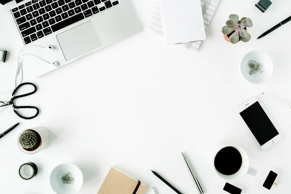 Feminine workspace with laptop — Stock Photo, Image