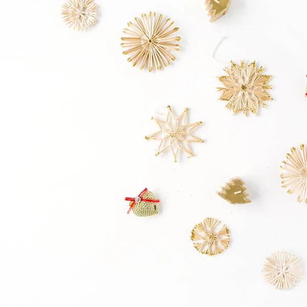 Parlak saman Noel oyuncaklar yaratıcı düzenleme — Stok fotoğraf