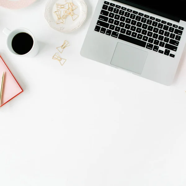 Feminine home office workspace — Stock Photo, Image