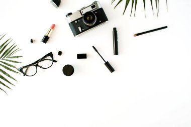 kadınsı moda aksesuarları