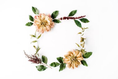 Güzel düz yatıyordu çiçek kompozisyon