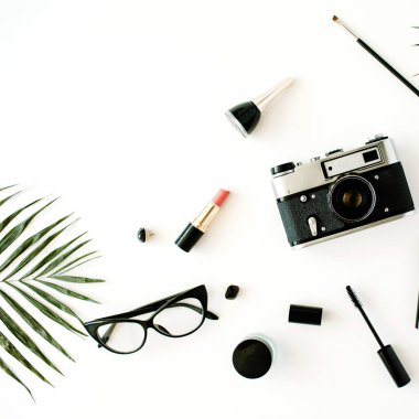 kadınsı moda aksesuarları