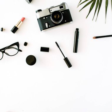 kadınsı moda aksesuarları