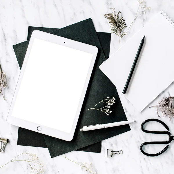 Trendy modern flat lay workspace — Stock Photo, Image