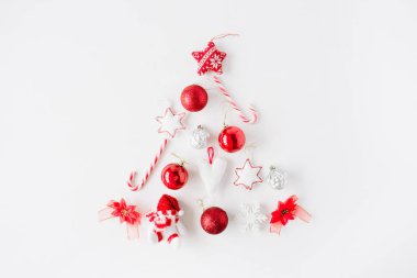 parlak kırmızı Noel ağacı