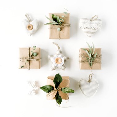  el yapımı örgü Noel oyuncaklar ve zanaat kutuları