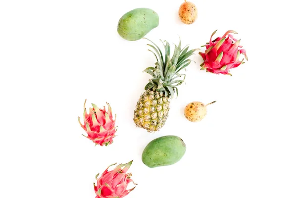 Mango, ananas, passion frukt och dragon frukt — Stockfoto