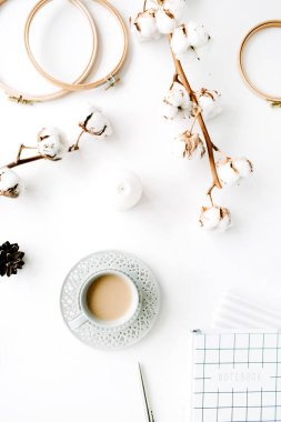 kahve ile kadınsı Aksesuar düzenleme