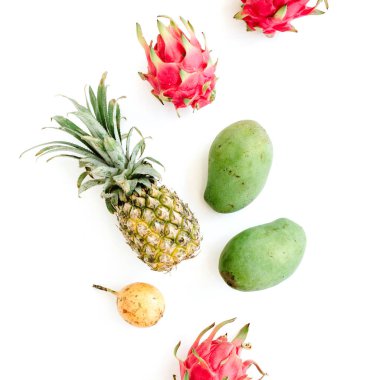 Mango, ananas, tutku meyve ve dragon meyve