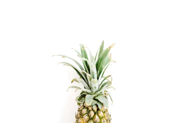 Ananász fehér alapon — Stock Fotó