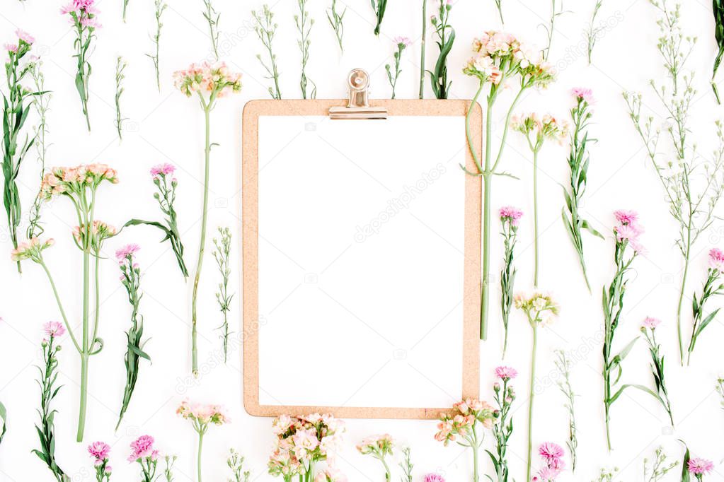 Clipboard mockup and wildflowers pattern