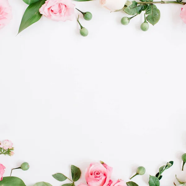 Round frame made of pink and beige roses — Stock Photo, Image